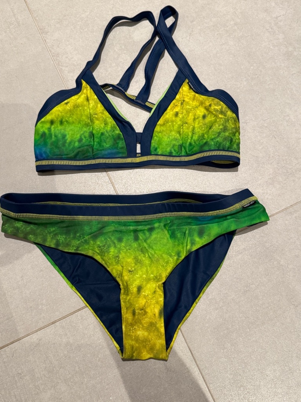 WAVE LIFE Small Reversible mahi triangle bikini top racerback and bottom set